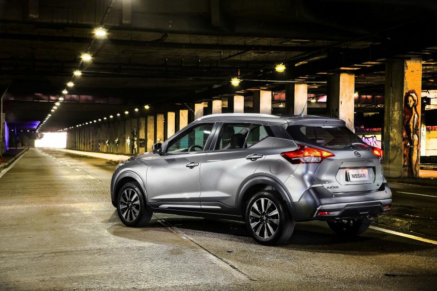  Nissan Kicks SL 2016 года  (LA) (фото 27 из 40)
